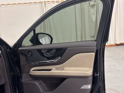 Used 2020 Lincoln Corsair Reserve w/ Equipment Group 201A image 32