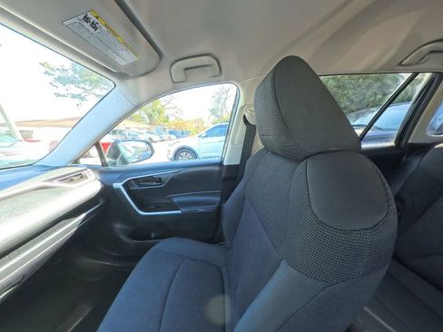 Used 2019 Toyota RAV4 LE image 26