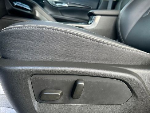 Used 2023 Buick Envision Essence AWD/4WD image 22