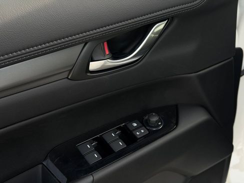 New 2025 MAZDA CX-5 AWD 2.5 S w/ Preferred Package image 17