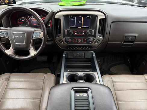 Used 2016 GMC Sierra 2500 Denali w/ Duramax Plus Package image 10