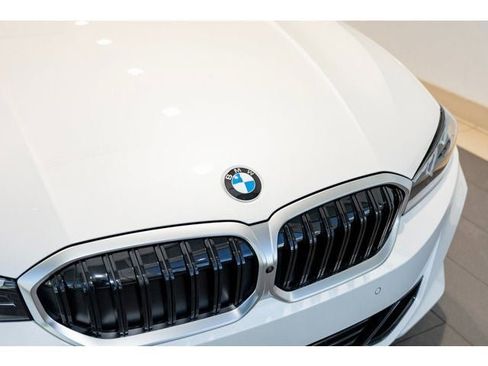 New 2026 BMW 330i xDrive Sedan w/ Convenience Package AWD/4WD image 47