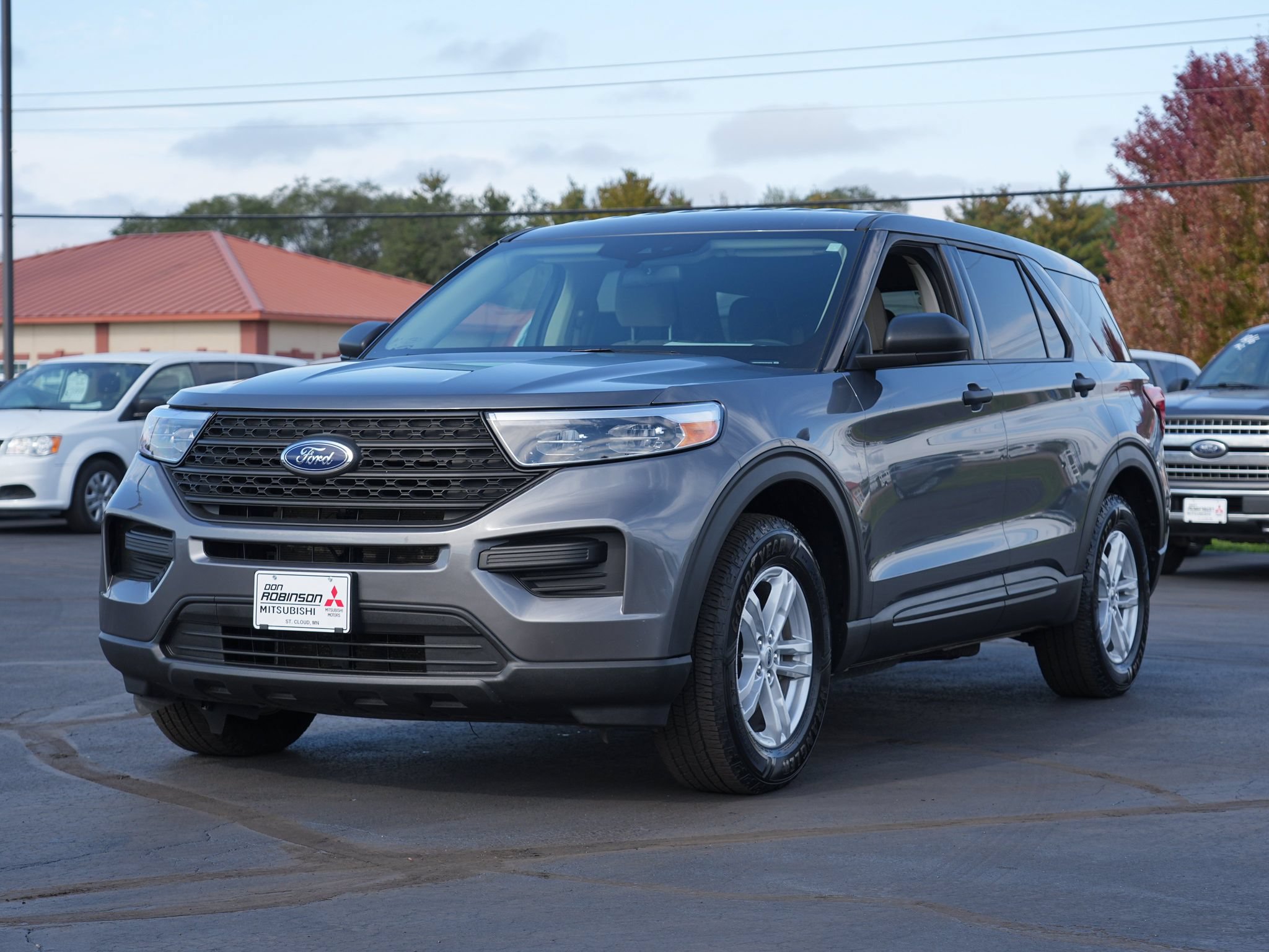 Used 2022 Ford Explorer 4WD w/ Class IV Trailer Tow Package image 8
