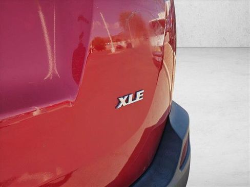 Used 2014 Toyota RAV4 XLE FWD image 14