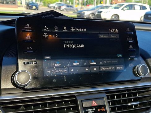 Used 2019 Honda Accord EX image 19