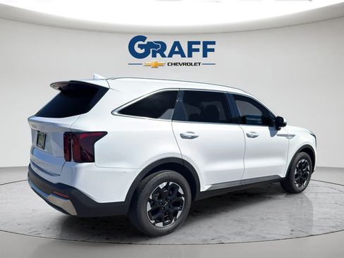Used 2025 Kia Sorento S FWD image 15