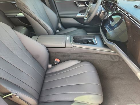 New 2025 Mercedes-Benz E 350 Sedan image 14