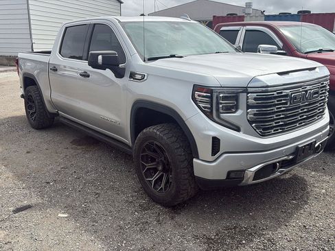Used 2022 GMC Sierra 1500 Denali AWD/4WD image 1