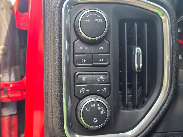 Used 2020 Chevrolet Silverado 1500 LT Trail Boss AWD/4WD image 18