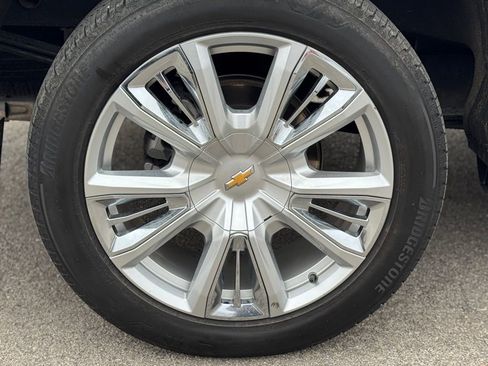 Used 2024 Chevrolet Silverado 1500 High Country image 12