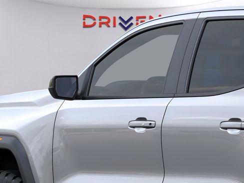 New 2026 GMC Canyon Elevation w/ Convenience Package image 12