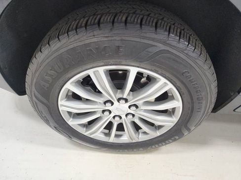 Used 2019 Cadillac XT5 Luxury AWD/4WD image 40