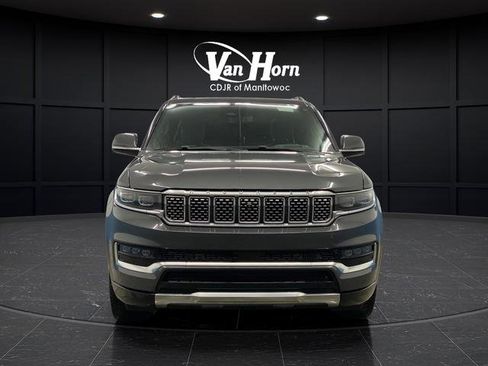 Used 2022 Jeep Grand Wagoneer Series III image 12