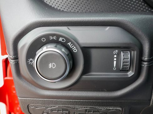New 2026 Jeep Wrangler Unlimited Rubicon AWD/4WD image 29