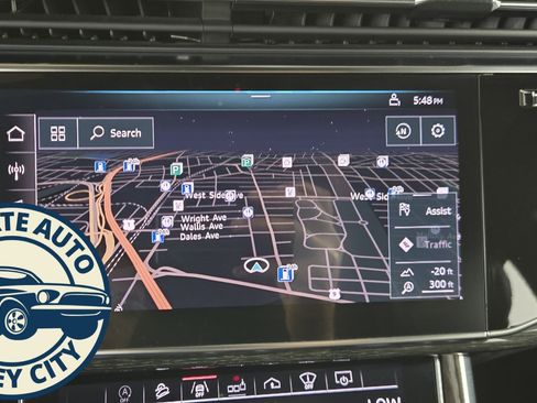 Used 2019 Audi Q8 Prestige w/ Luxury Package image 14