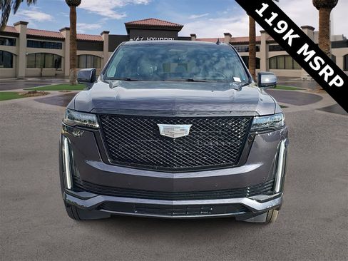 Used 2024 Cadillac Escalade ESV Sport Platinum image 3