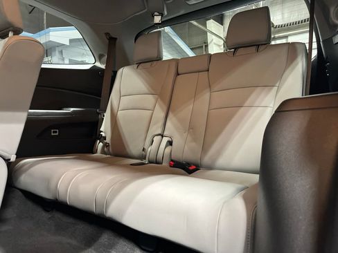 Used 2017 Honda Pilot Touring image 36