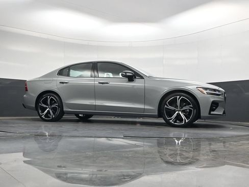 Used 2024 Volvo S60 B5 Core w/ Climate Package FWD image 42
