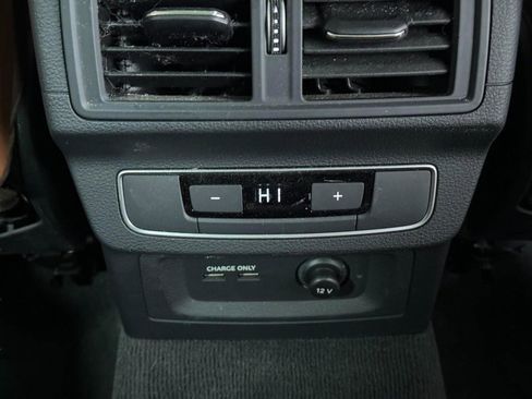 Certified 2023 Audi Q5 2.0T Premium w/ Convenience Package image 10