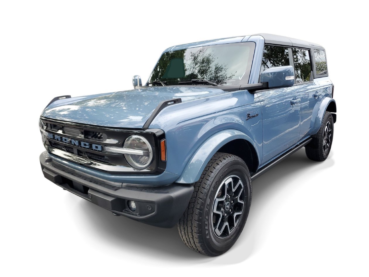Used 2025 Ford Bronco Outer Banks AWD/4WD image 2