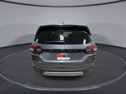 Used 2025 Honda Pilot EX-L image 7