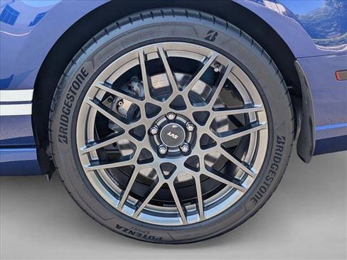 Used 2014 Ford Mustang Shelby GT500 w/ Equipment Group 821A RWD image 22