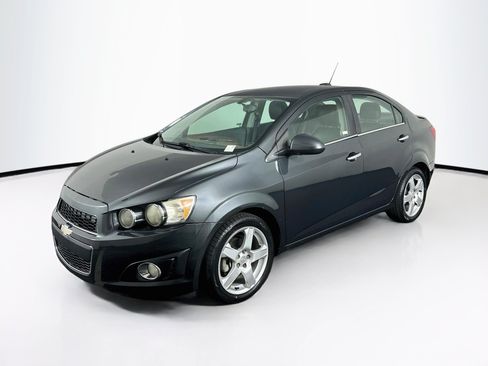 Used 2015 Chevrolet Sonic LTZ FWD image 3