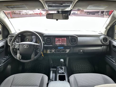 Used 2022 Toyota Tacoma SR AWD/4WD image 26