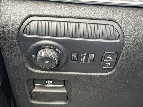 Used 2024 Jeep Wagoneer Series II w/ Flexible Seating Group AWD/4WD image 25