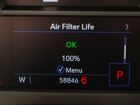 Used 2023 Cadillac XT4 Premium Luxury w/ Cold Weather Package FWD image 16