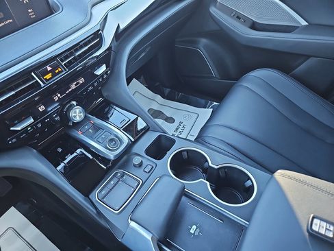 Used 2024 Acura MDX FWD image 26