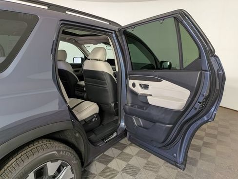 New 2026 Honda Pilot Touring image 35