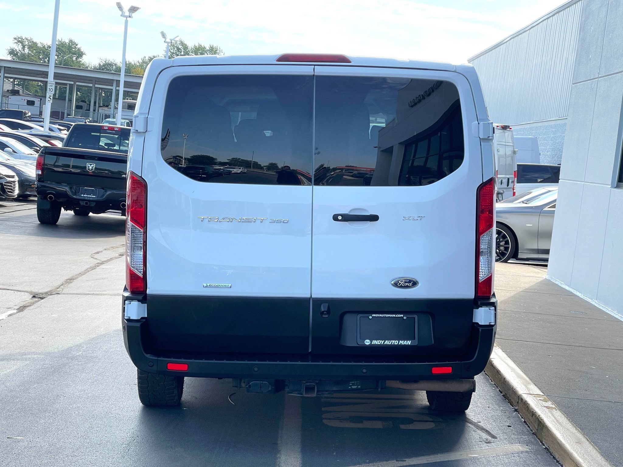 Used 2021 Ford Transit 350 XLT RWD image 4