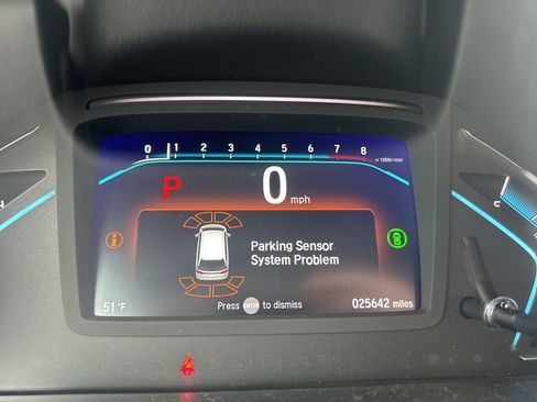 Used 2023 Honda Odyssey Touring image 2