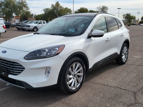 Used 2021 Ford Escape Titanium w/ Titanium Elite Package image 4