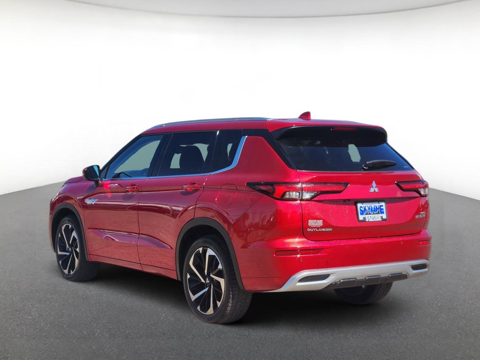 Used 2025 Mitsubishi Outlander SEL AWD/4WD image 4