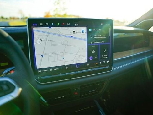 New 2026 Volkswagen Tiguan SEL R-Line image 15