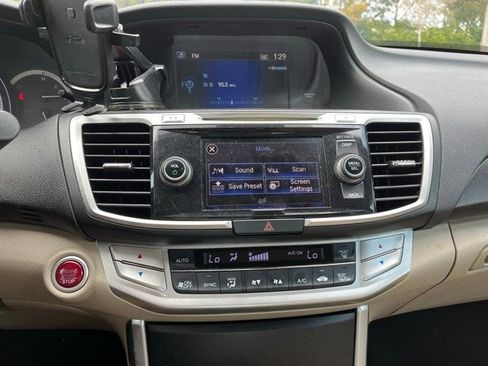 Used 2015 Honda Accord EX-L image 5