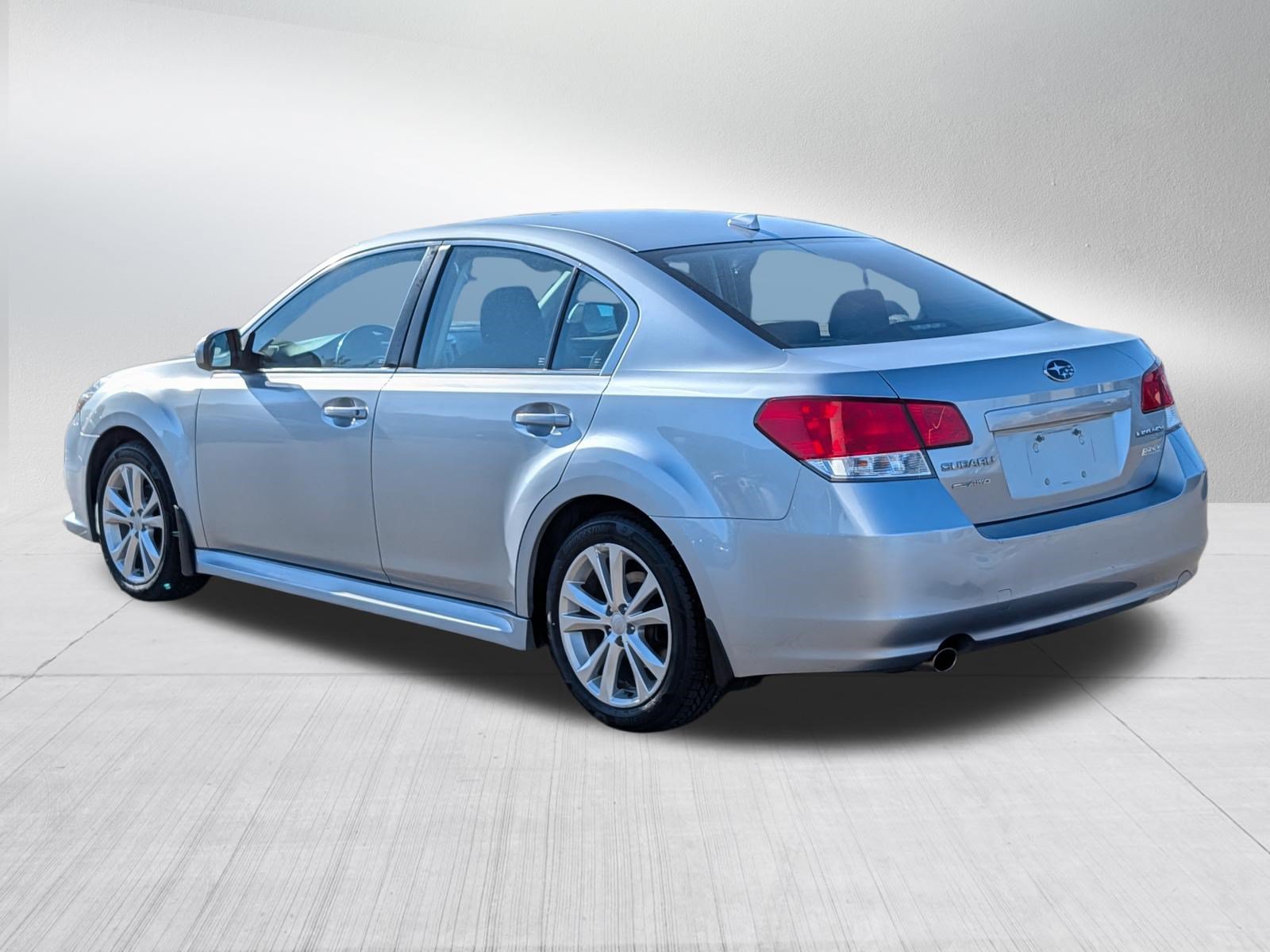 Used 2014 Subaru Legacy 2.5i Premium w/ Popular Package #1 AWD/4WD image 5