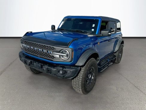 Used 2025 Ford Bronco Badlands AWD/4WD image 3