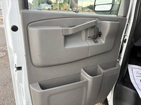 Used 2019 Chevrolet Express 3500 LT w/ LT Preferred Equipment Group RWD image 29