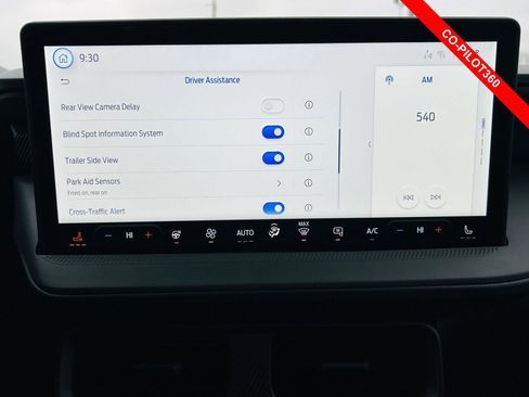 New 2026 Ford Maverick Lariat w/ Black Appearance Package image 9