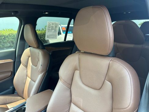 Certified 2023 Volvo XC90 T8 Plus image 19
