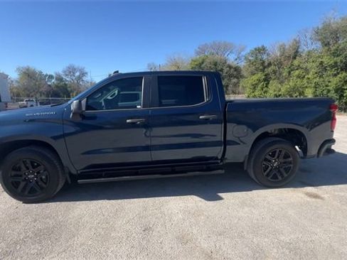 Used 2022 Chevrolet Silverado 1500 Custom image 5
