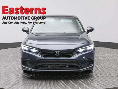Used 2023 Honda Civic LX image 2
