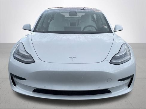 Used 2018 Tesla Model 3 Long Range image 3