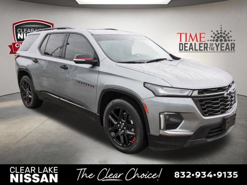 Used 2023 Chevrolet Traverse Premier w/ Redline Edition FWD image 9