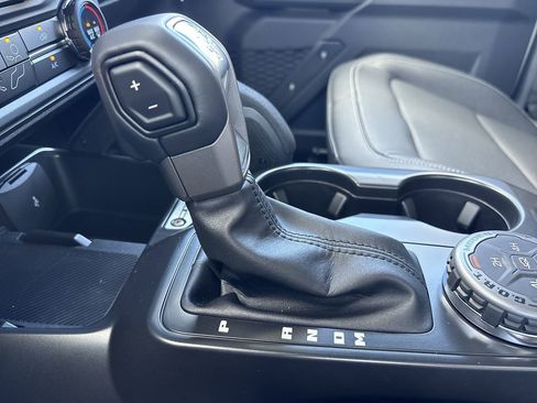 New 2025 Ford Bronco Badlands image 26