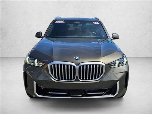 Used 2026 BMW X5 xDrive40i w/ Climate Comfort Package image 2