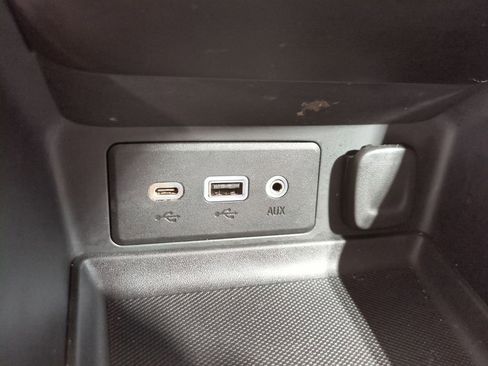 Used 2023 GMC Terrain SLE w/ Driver Convenience Package image 37